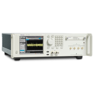 Генератор сигналов Tektronix AWG70001B