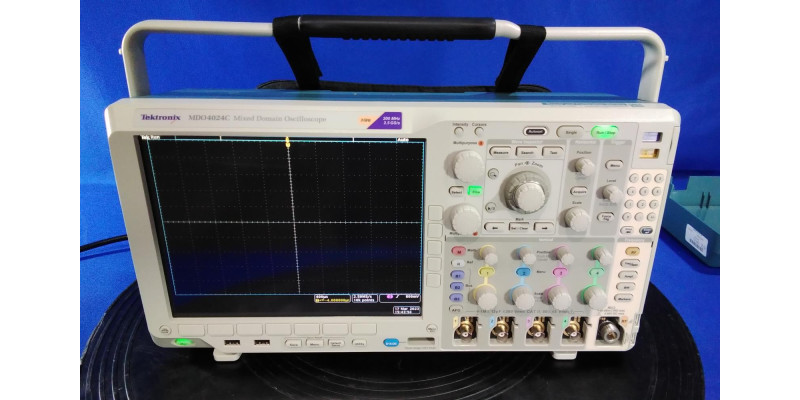 Осциллограф Tektronix MDO4034C